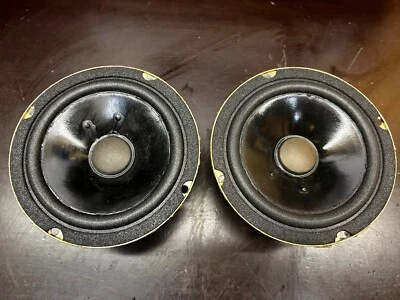 Paar JBl control One  ( Mit Neu Schaumstoffsicken ) - Bild 1 von 2