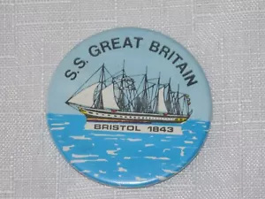 VINTAGE "S.S. GREAT BRITAIN BRISTOL 1843"-LARGE PIN BADGE-1980's-GOOD - Foto 1 di 2