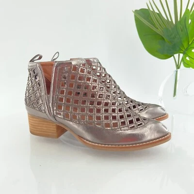 Jeffrey Campbell Women Taggart Boot Size 6.5 Silver Leather Lattice Cutout Boho - Image 1 of 4