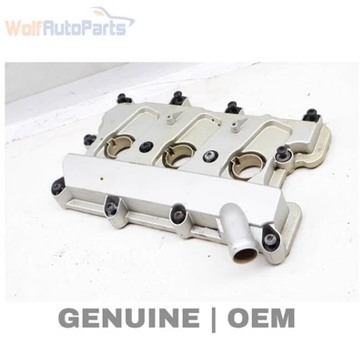 AUDI Q5 2009-2017 - Válvula de motor derecha/cubierta de culata 06E103472N Foto 1 de 4