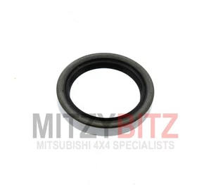 Axle Shaft Outer Seal Rear for Mitsubishi DELICA L400 PA5V 2.5 - Picture 1 of 6