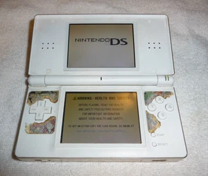 Sistema Nintendo DS Lite Blanco Para Piezas O Reparación Pantalla Superior Iffy Versión Japonesa - Imagen 1 de 10