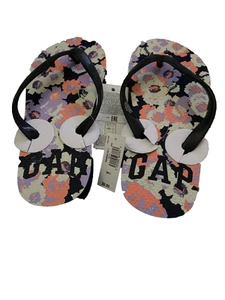 Mädchen Gap Blumendruck Flips Flops/Sandalen Größe 12/13 NEU - Bild 1 von 2