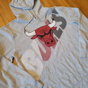 NBA Chicago Bulls Gr. XXL Basketball Pullover Grafikdruck Pulli Hoodie - Bild 1 von 8