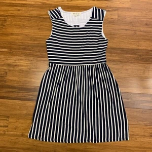Olive & Oak Striped Dress Womens Large Sleeveless Casual Navy Ivory Fit & Flare - Picture 1 of 7