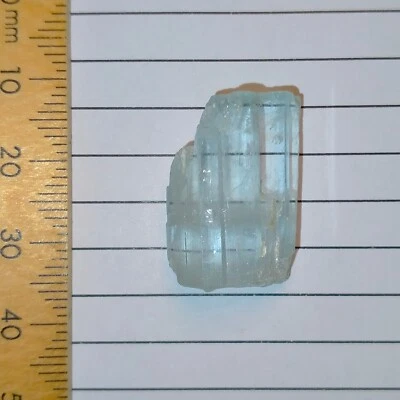 Cristal de aguamarina azul natural áspero crudo transparente piedra preciosa Aqua Shigar 33,7 quilates Foto 1 de 4