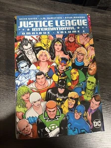 DC Comics Justice League International Omnibus Vol 1 - Picture 1 of 7