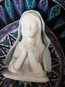 Laudato Si- Centre Porcelain Virgin Mary Figurine - Picture 1 of 8