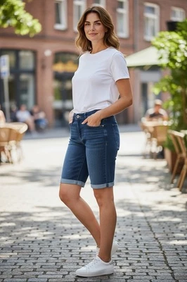 Bermudas Angels Forever Young Everluxe esculpidas azul Pacífico talla 10/30 Foto 1 de 4