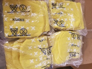 Non Slip Sock XL (4pair) Yellow Hospital Issue Non-slip treads Lot Of 4 Pair - Picture 1 of 2