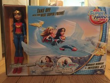 DC Super Hero Girls WONDER WOMAN & Invisible Jet. Brand New In Box.