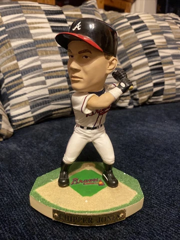#372/2000 ~ Chipper Jones 2004 Atlanta Braves Statue Figure MLB GAME BREAKERS Cover