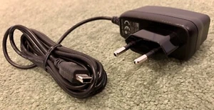 2-Pin Mini USB Phone Charger - Perfect For Travel / Holidays! - Zdjęcie 1 z 3