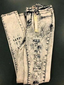 L.A. Idol Jeans - Picture 1 of 3