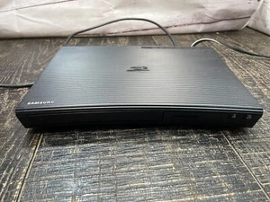Samsung Blu-Ray DVD Player BD-JM51/ZA Smart Streaming 1080P HDMI - No Remote - Picture 1 of 6