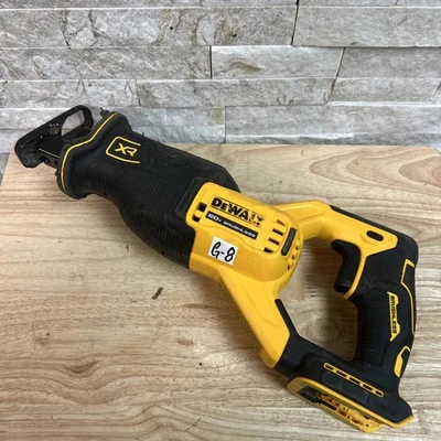 Sierra recíproca sin escobillas Dewalt In Box 20V DCS382B XR - PARA REPUESTOS O REPARACIÓN Foto 1 de 4