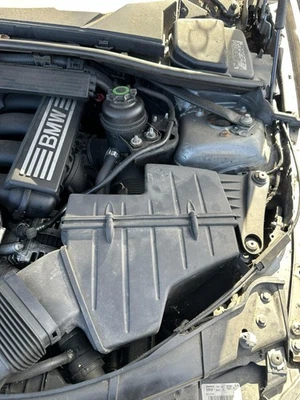 Conjunto de filtro de aire usado se adapta a: BMW 328I 2011 3,0 grado A Foto 1 de 4