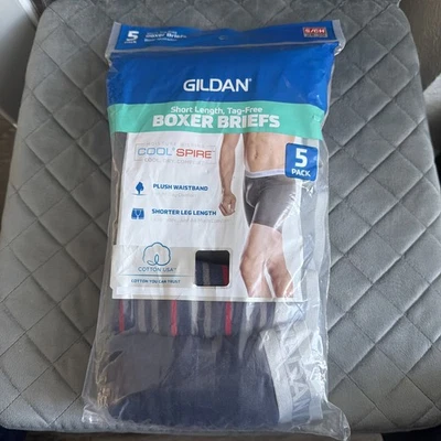 Paquete de 5 calzoncillos boxer Gildan para hombre multicolores (S 28/30) Foto 1 de 2