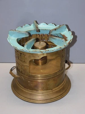 - ANCIEN RECHAUD A PETROLE LAITON et FONTE EMAILLEE ART DECO  FORME RONDE    D - Photo 1/4