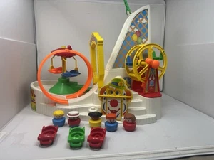 De colección 1992 • Fisher Price Little People Fun Park conjunto de feria de atracciones - Imagen 1 de 11