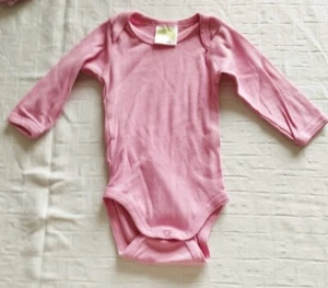 KSGB 1076 Baby Body Dimo Gr. 62/68 Mode Geschenk Kleidung Bekleidung - Bild 1 von 4