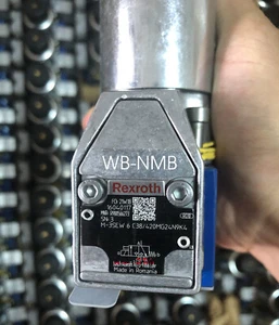 NEW Rexroth valve R900566273 M-3SEW6C3X/420MG24N9K4 FedEx or DHL - Afbeelding 1 van 3