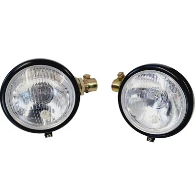 Scheinwerfer H4 für DEUTZ Traktor F1L514 F2L514 F3L514 F4L Satz mit Rohrstutzen - Bild 1 von 4