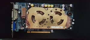 GIGABYTE GEFORCE DUAL 6600GT GV-3D1 256MB PCI-E - Picture 1 of 4
