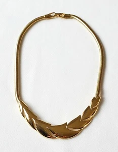 Vintage Trifari Gold Tone Leaves Arrows Omega Link 18" Choker Necklace - Picture 1 of 8