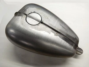 Flush gas cap style ... Mustang tank. Shovelhead, Ironhead, Triumph, Chopper. - Picture 1 of 9