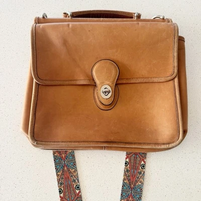 Cartera de cuero tostado británico Coach F09927 WILLIS correa de hombro desmontable *Leer Foto 1 de 4