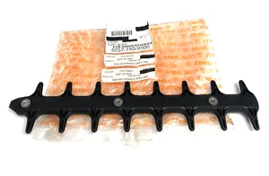 STIHL TEIL # 4237-740-9500, SCHNEIDERMESSERSCHUTZ ABDECKUNG FÜR HS81/HS82 TRIMMER - OEM - Bild 1 von 6