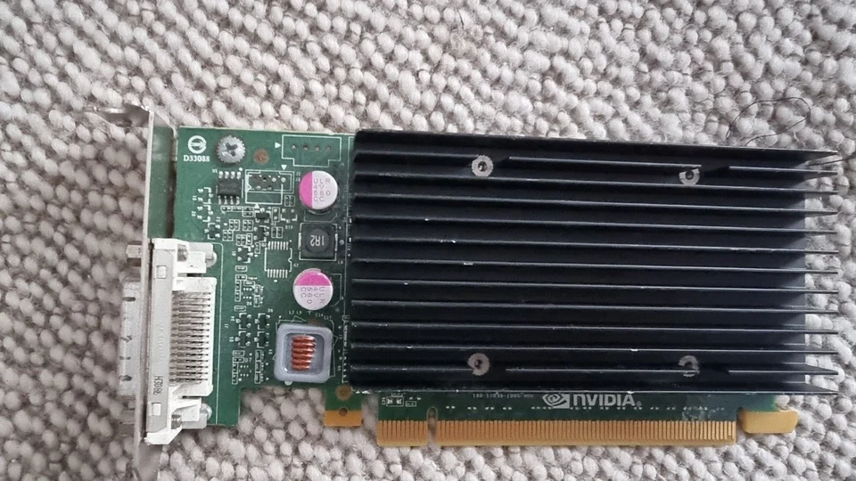 NVIDIA NVS 300 512MB DDR3 PCIe x16 Video Graphics Card 04M1WV - Image 1 of 1