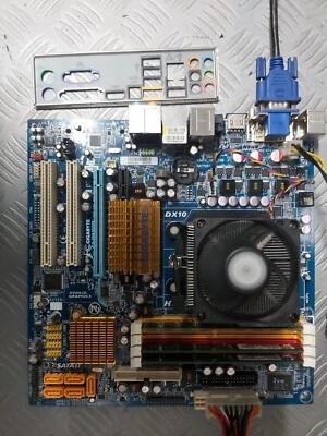 AM2 GIGABYTE GA-MA78GM-S2H + CPU Phenom II x4 810 + 4 GB RAM +  FRAME  - Immagine 1 di 3