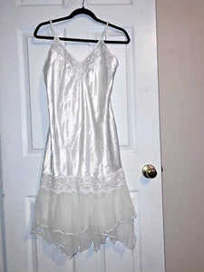 Vintage LADY CAMEO DALLAS White Satin Lingerie Sleeveless Slip Gown Sz M - Picture 1 of 9