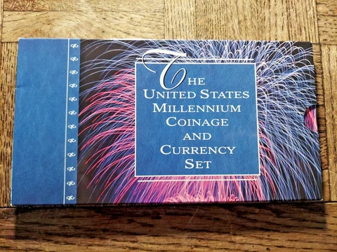 2000 U.S. MILLENNIUM COINAGE AND CURRENCY SET Cover