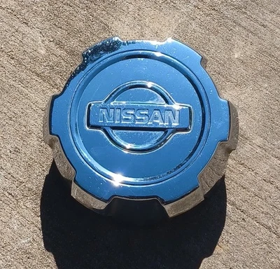 Tapa central Nissan Pathfinder, cromo, 1999-2000 número de pieza 40342 2W320 01 Foto 1 de 3