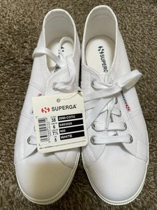 Superga Unisex 2750 Cotu klassische Turnschuhe Größe 6 Damen weiß Canvas neu mit Etikett - Bild 1 von 2