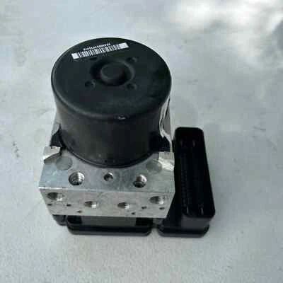 Toyota Tundra 2008-2009 годов выпуска ABS от оригинального производителя 4,6 л - Изображение 1 из 4