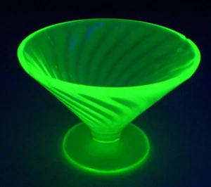 Bundesglas DIANA Uran grün Champagner groß Sherbet Depression 1937-41 - Bild 1 von 6