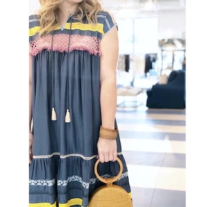 Carolina K Santana Anthropology Boho Häkeldetail Chambray Blau Kleid XS - Bild 1 von 4