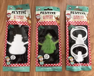 2 x Festive Glowing Necklaces & 2 x Bracelets - Glow In The Dark, Glow Stick NEW - Picture 1 of 11