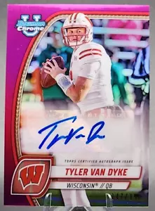 Tyler Van Dyke/150 2024 Bowman U Cromo Fucsia Automático Wisconsin Badgers #PA-TVA - Imagen 1 de 3
