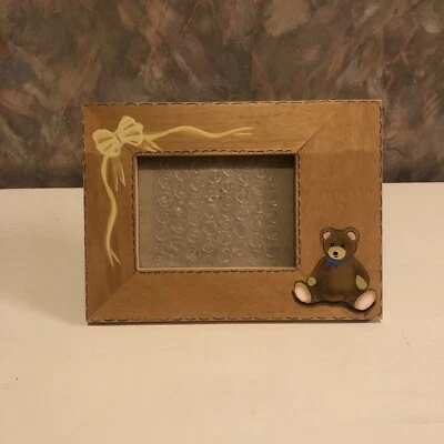 Marco de fotos de oso de peluche bebé de madera Foto 1 de 4