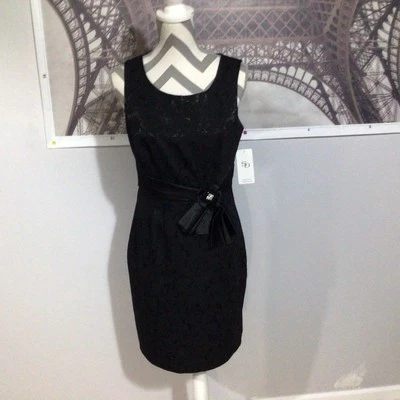 Vestido Sandra Darren Negro Sin Mangas Cremallera Trasera Satén Cinta Lazo Con Estrás10 Foto 1 de 4