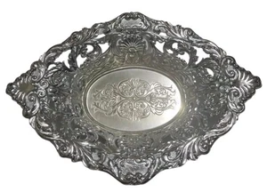 Plato de joyería vintage años 60 70 importaciones navideñas placa de plata intrincado - Imagen 1 de 3