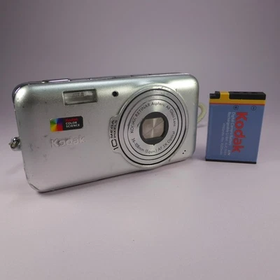 Kodak Digital Camera EasyShare V1003 10.1MP Silver Tested - Image 1 of 4