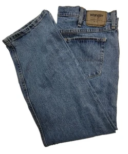 Wrangler Authentics Jeans Straight Leg Mid Waist Mens Size 38x30 Medium Wash - Picture 1 of 7