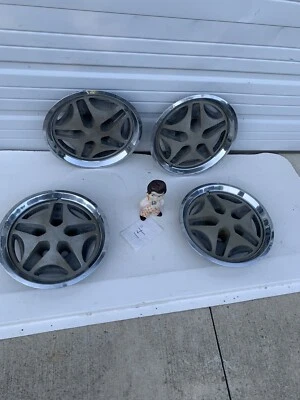 Juego de 4 tapacubos AMC Spirit Concord Mag 1981-83 OEM P/N 3237039 Foto 1 de 4