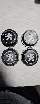 Coprimozzo Peugeot 106 - Immagine 1 di 2